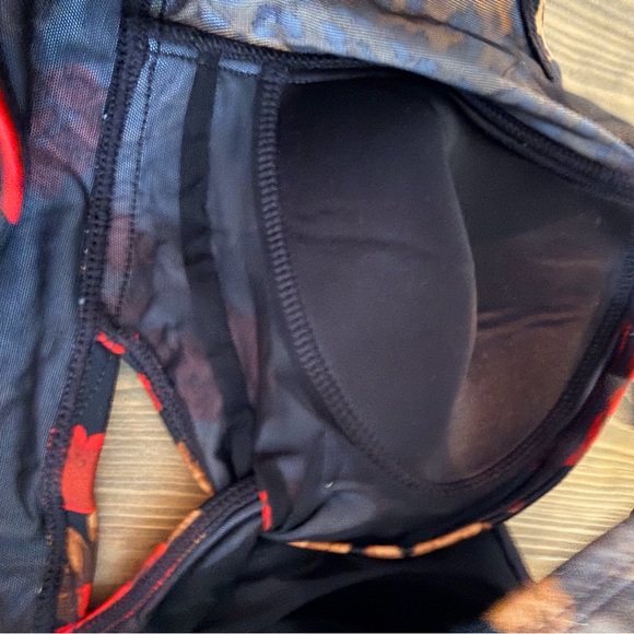 Torrid Retro Wireless Leopard Rose Twisted Front Swim Top - Picture 9 of 9